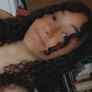 Meet your Posher, Artina